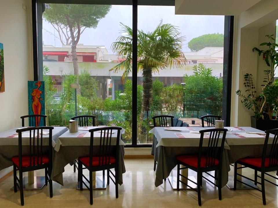Hotel Logonovo Llido Degli Estensi Zewnętrze zdjęcie