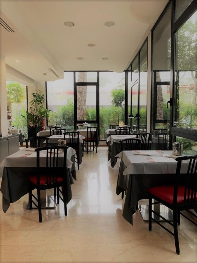 Hotel Logonovo Llido Degli Estensi Zewnętrze zdjęcie