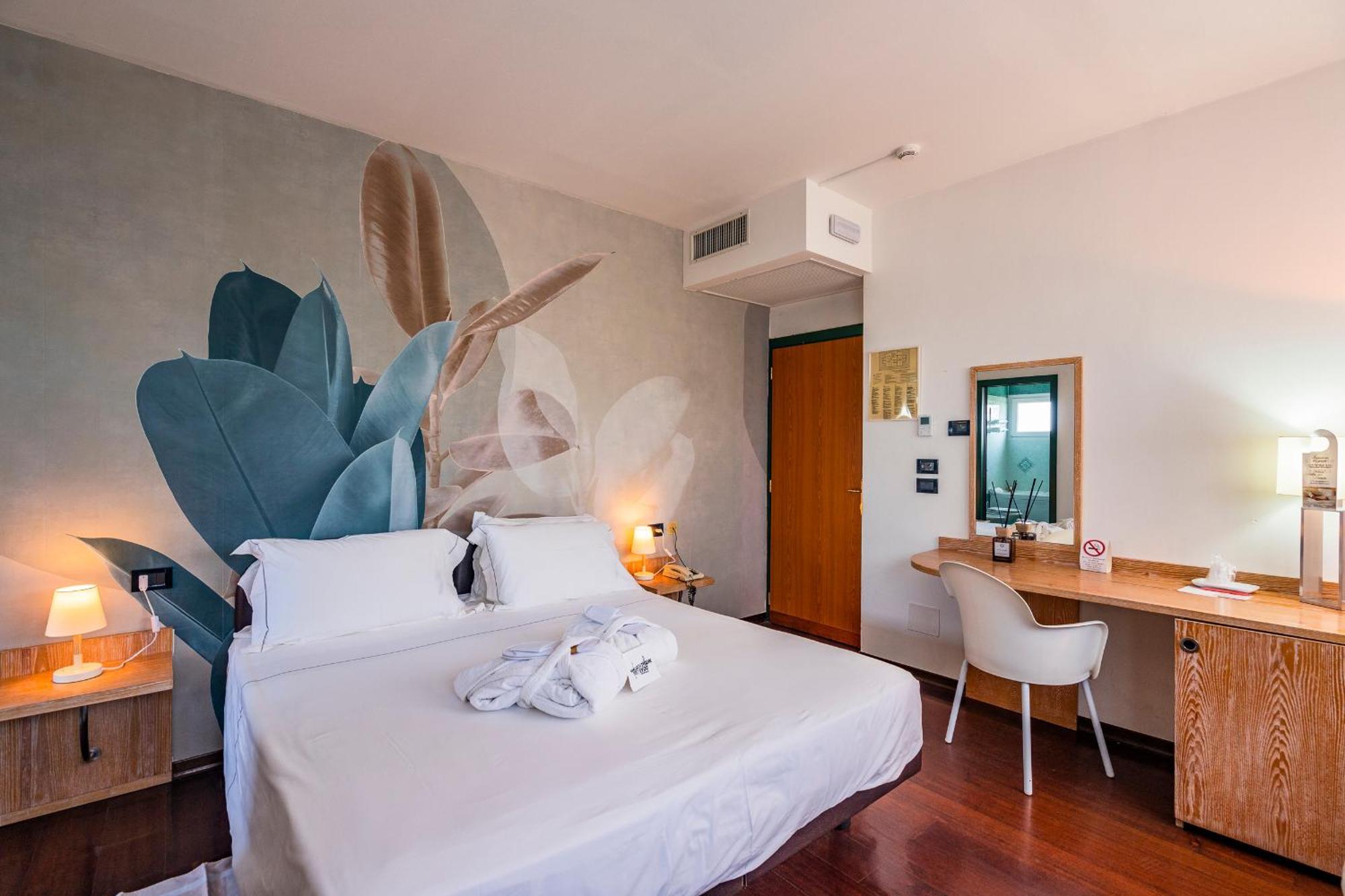 Hotel Logonovo Llido Degli Estensi Zewnętrze zdjęcie